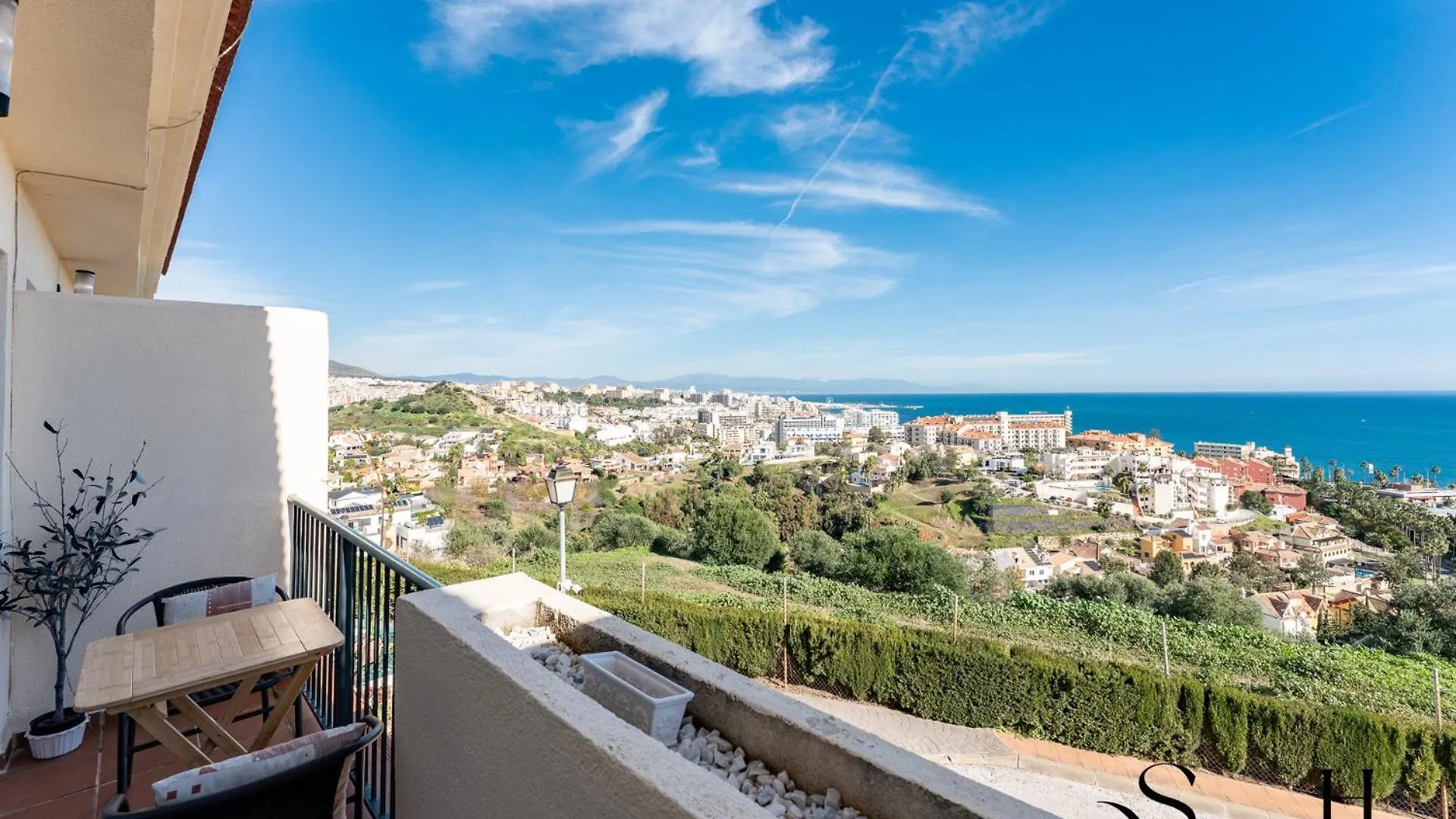 Holiday home 3-Bed Seaview Escape, Pool, Garage, 4 Terraces Villa Benalmadena