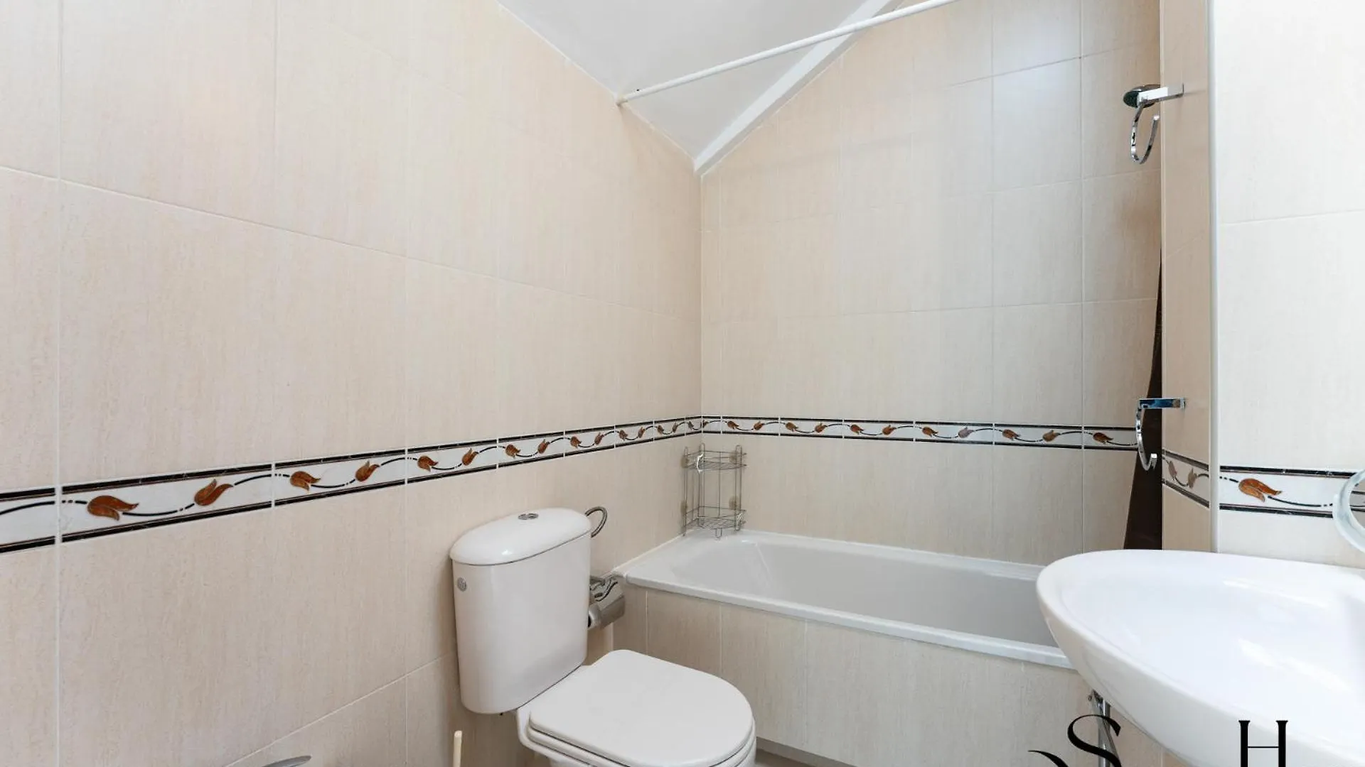 הוילה בנאלמדנה 3-Bed Seaview Escape, Pool, Garage, 4 Terraces